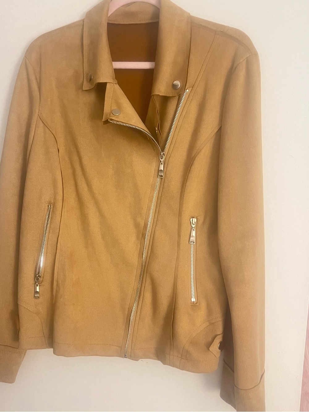 New/Never Worn Harper Asymmetric Faux Suede Moto Jacket in Camel Womens size L